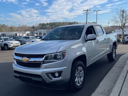 Used 2018 Chevrolet Colorado LT w/ LT Convenience Package image 10