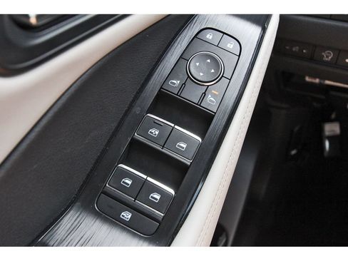 Used 2025 Nissan Rogue SL w/ SL Premium Package FWD image 24