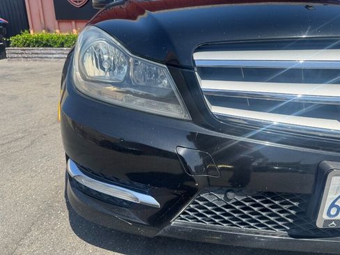 Used 2012 Mercedes-Benz C 250 Sedan image 3