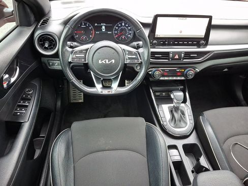 Used 2022 Kia Forte GT-Line w/ GT-Line Premium Package image 11