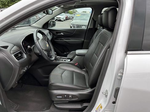 Used 2023 Chevrolet Equinox Premier AWD/4WD image 12