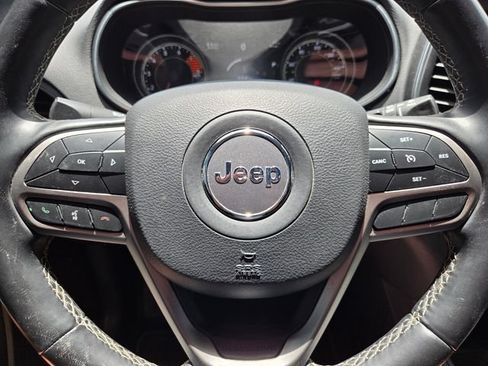 Certified 2021 Jeep Cherokee Latitude Lux 80th Anniv w/ Quick Order Package 26U 80TH FWD image 31