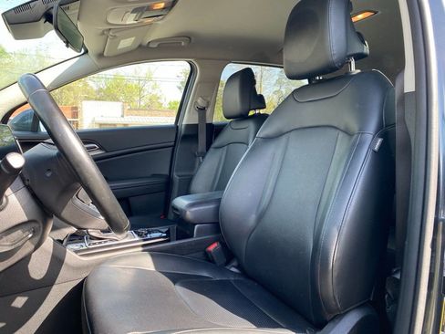 Used 2023 Kia Sportage EX image 9