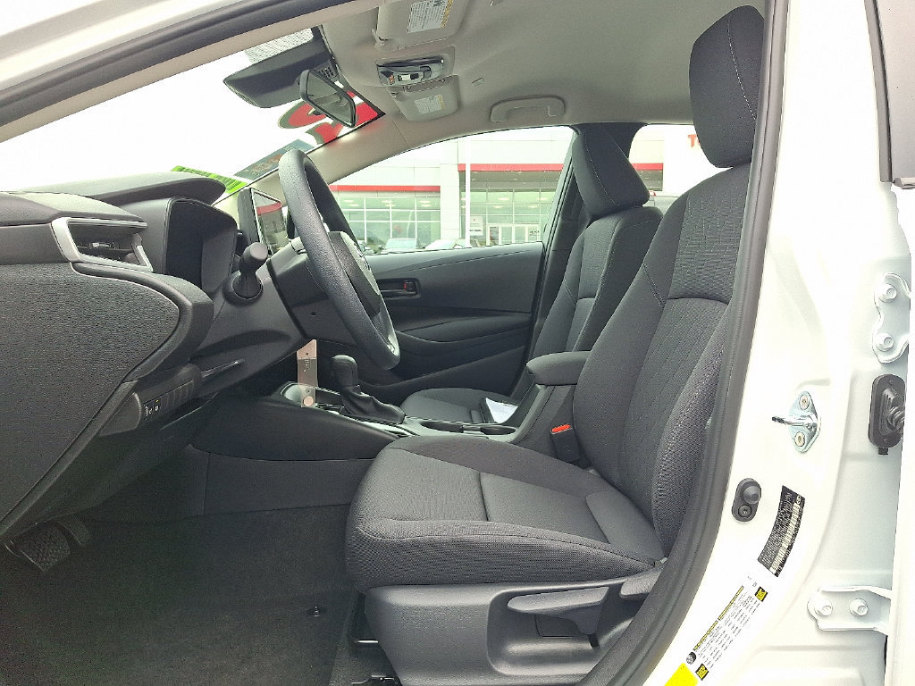 Used 2026 Toyota Corolla LE FWD image 14