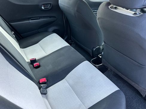 Used 2013 Toyota Yaris LE image 17