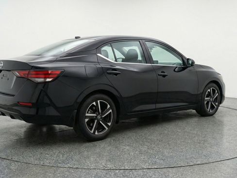 Used 2025 Nissan Sentra SV FWD image 9