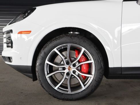 New 2026 Porsche Cayenne S image 26