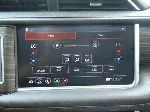 Used 2021 GMC Yukon Denali w/ Denali Premium Package image 29