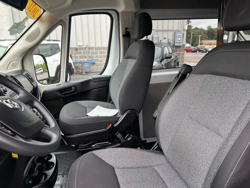 Used 2021 RAM ProMaster 1500 FWD image 12