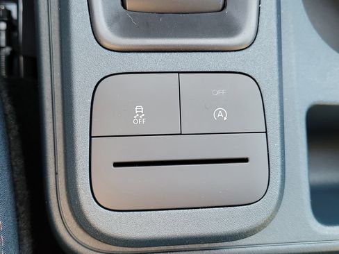 New 2025 Ford Maverick Lariat image 30