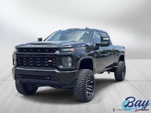 Used 2021 Chevrolet Silverado 2500 Custom w/ Custom Value Package AWD/4WD image 1
