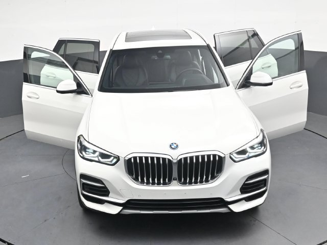 Used 2023 BMW X5 xDrive45e AWD/4WD image 42
