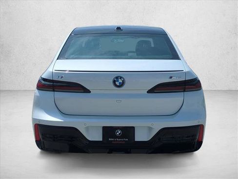 Used 2026 BMW i7 M70 AWD/4WD image 8