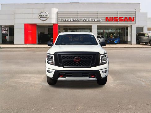 Used 2024 Nissan Titan PRO-4X w/ Pro-4x Utility Package image 8