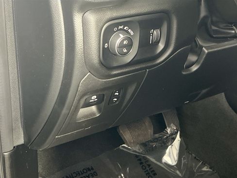 Used 2023 RAM 1500 Big Horn AWD/4WD image 10