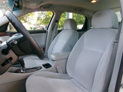 Used 2008 Chevrolet Impala LS FWD image 13