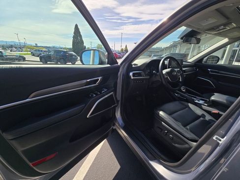 Used 2021 Kia Telluride S AWD/4WD image 16