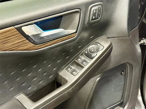 Certified 2020 Ford Escape Titanium image 16