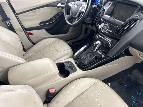 Used 2013 Ford Focus Electric Hatchback FWD image 23