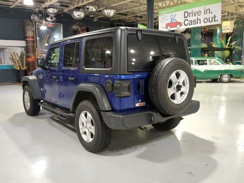 Used 2018 Jeep Wrangler Unlimited Sport S image 7