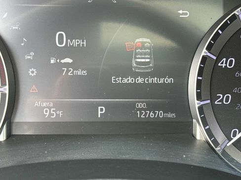 Used 2022 Toyota Highlander Limited FWD image 40
