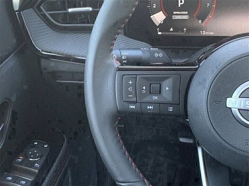 New 2025 Nissan Kicks SR w/ Illumination Package image 9
