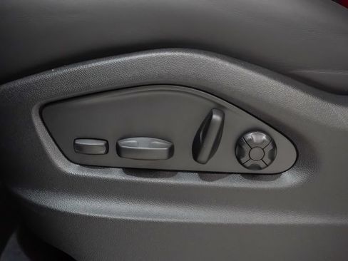 Certified 2026 Porsche Cayenne E-Hybrid Coupe AWD/4WD image 23