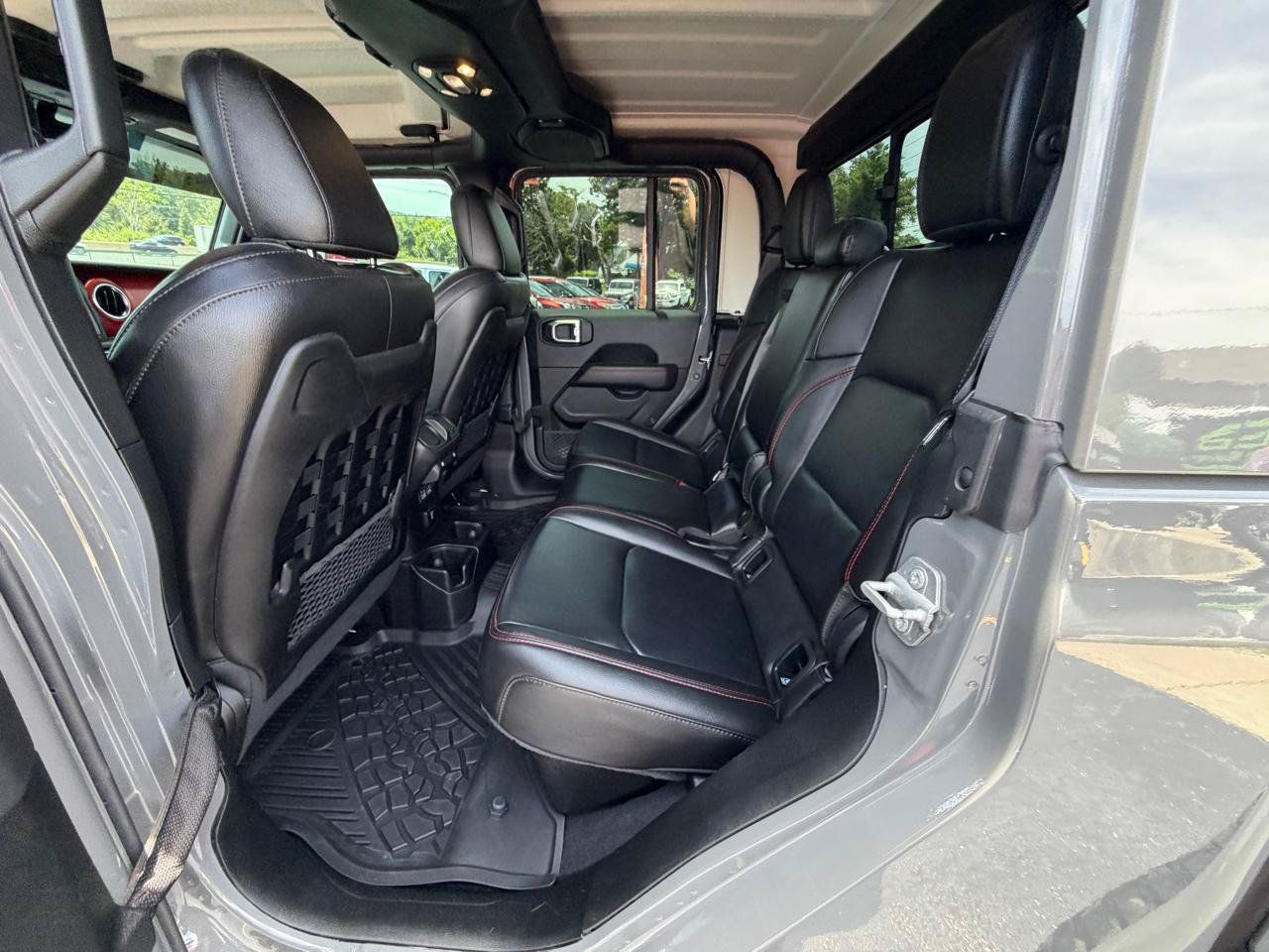 Used 2021 Jeep Gladiator Rubicon AWD/4WD image 32