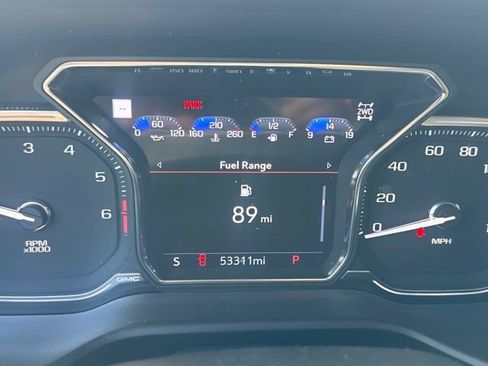 Used 2021 GMC Yukon Denali w/ Denali Premium Package AWD/4WD image 11