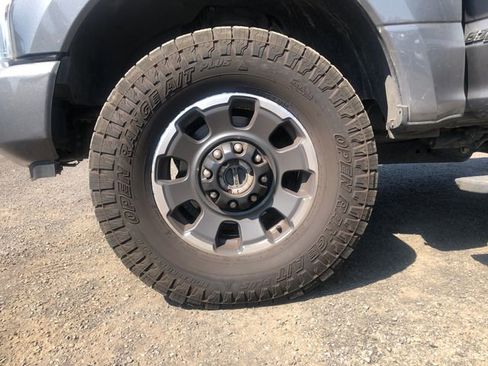 Certified 2022 Ford F350 Limited image 25