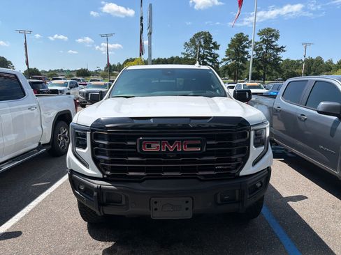 Used 2025 GMC Sierra 1500 AT4X w/ AT4X AEV Edition AWD/4WD image 2