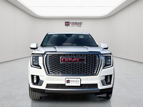 Used 2024 GMC Yukon XL Denali image 1