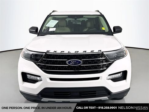 Used 2020 Ford Explorer XLT w/ Equipment Group 202A image 2