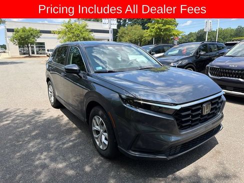 Used 2023 Honda CR-V LX image 1