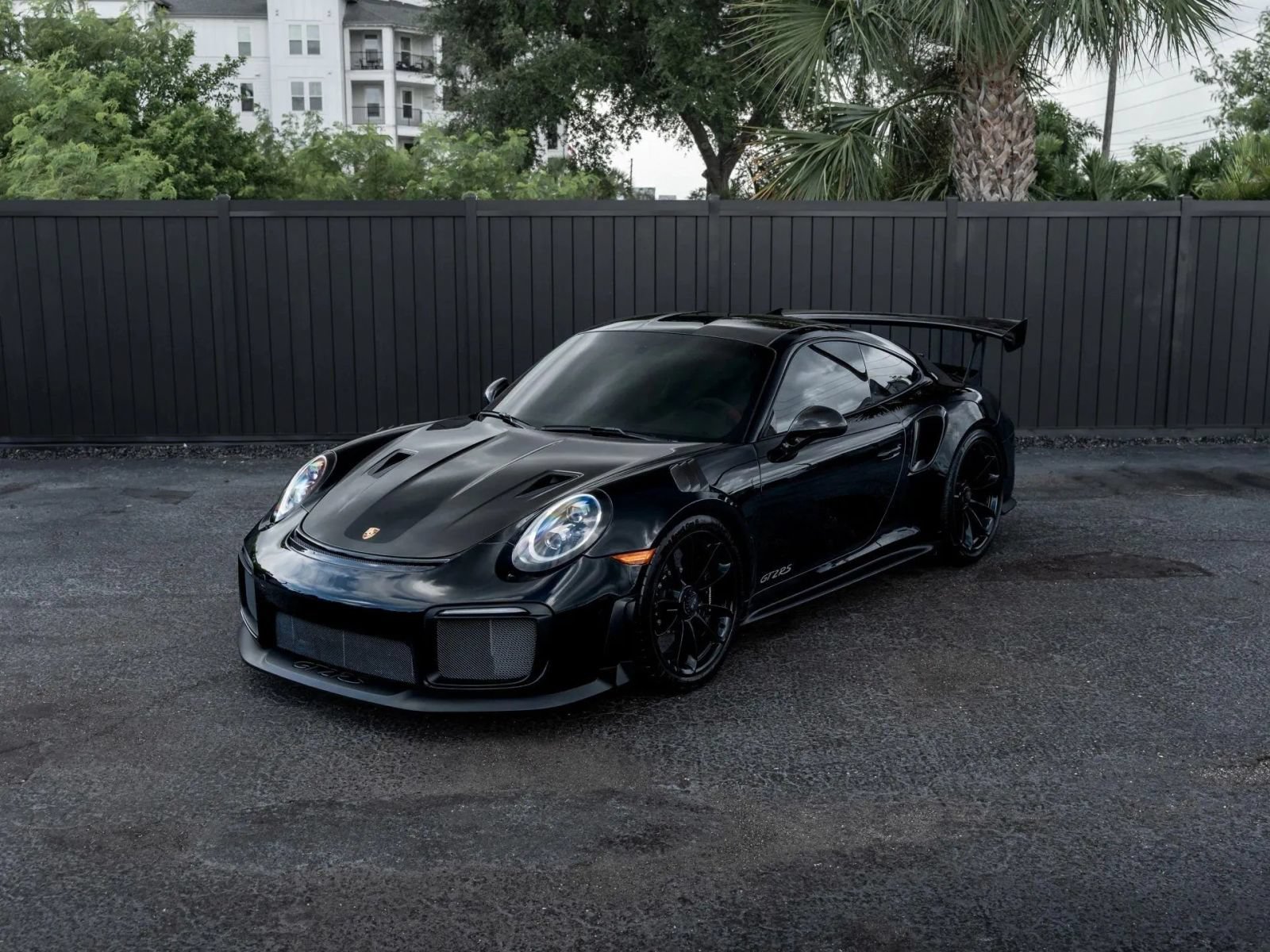 Used 2018 Porsche 911 GT2 RS RWD image 31