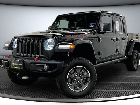 Used 2020 Jeep Gladiator Rubicon w/ Uconnect 4C Nav & Sound Group AWD/4WD image 3