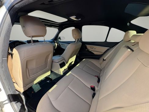 Used 2018 BMW 330i xDrive Sedan image 17