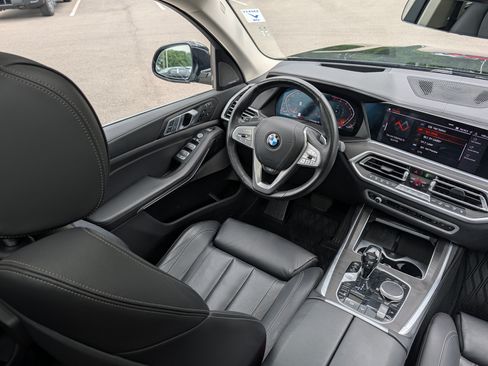 Used 2020 BMW X7 xDrive40i w/ Premium Package AWD/4WD image 9