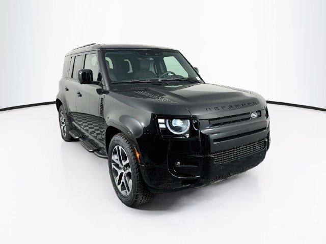 New 2026 Land Rover Defender 110 X-Dynamic SE AWD/4WD image 3