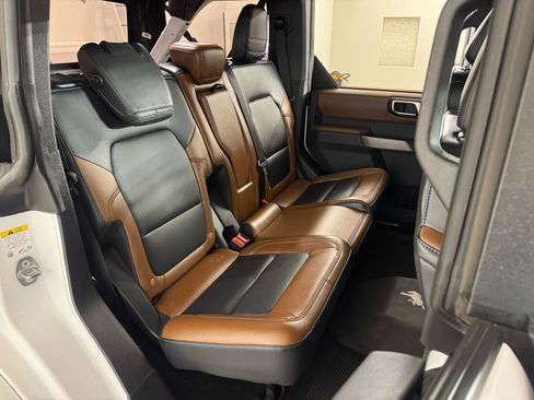 Used 2023 Ford Bronco Outer Banks image 34