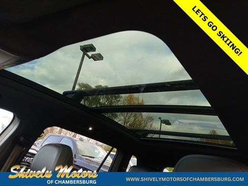 Used 2020 Volkswagen Tiguan SE R-Line w/ 3rd Row Seat Package image 17