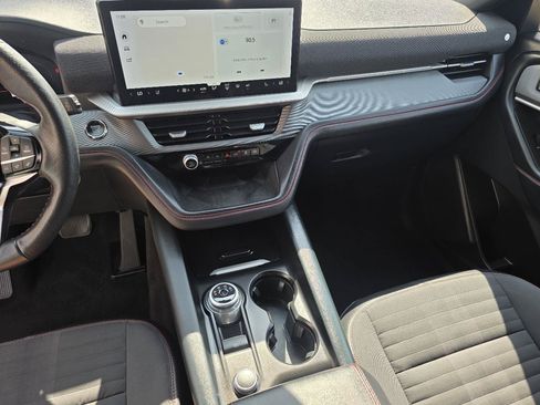 Used 2025 Ford Explorer ST-Line w/ ST-Line Street Pack AWD/4WD image 16