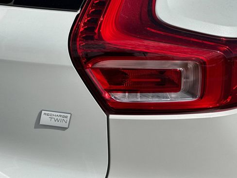 Used 2023 Volvo XC40 Recharge Ultimate w/ Protection Package Premier AWD/4WD image 32