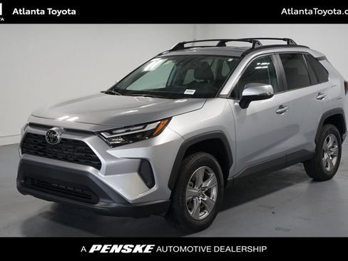 Used 2025 Toyota RAV4 XLE FWD image 1