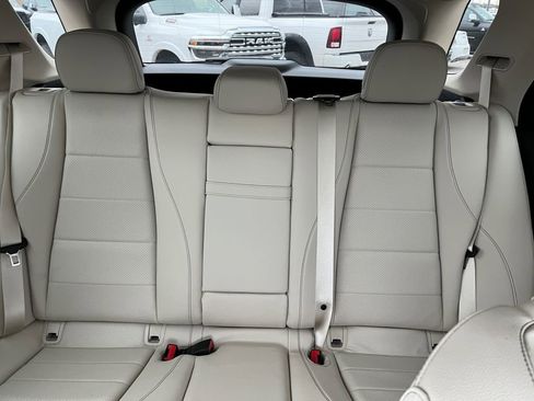 Used 2025 Mercedes-Benz GLE 450e 4MATIC image 5