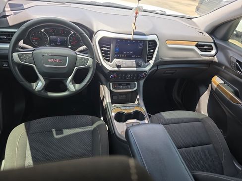 Used 2023 GMC Acadia SLE FWD image 8