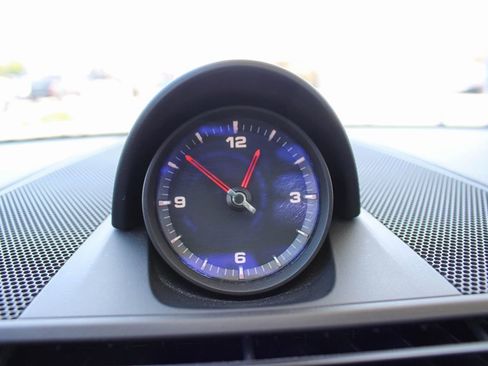 Used 2018 Porsche Panamera 4S image 39