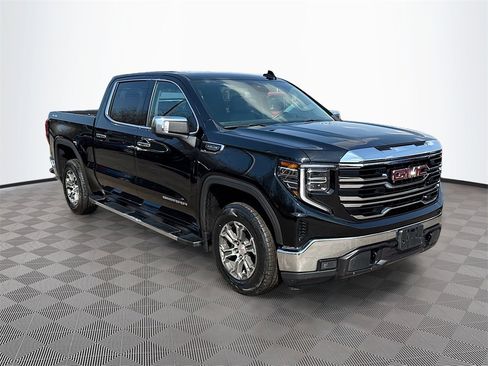 Used 2024 GMC Sierra 1500 SLT image 4