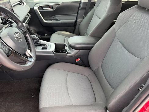 Used 2024 Toyota RAV4 XLE w/ Convenience Package AWD/4WD image 10