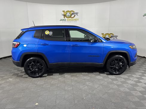 New 2026 Jeep Compass Latitude image 8